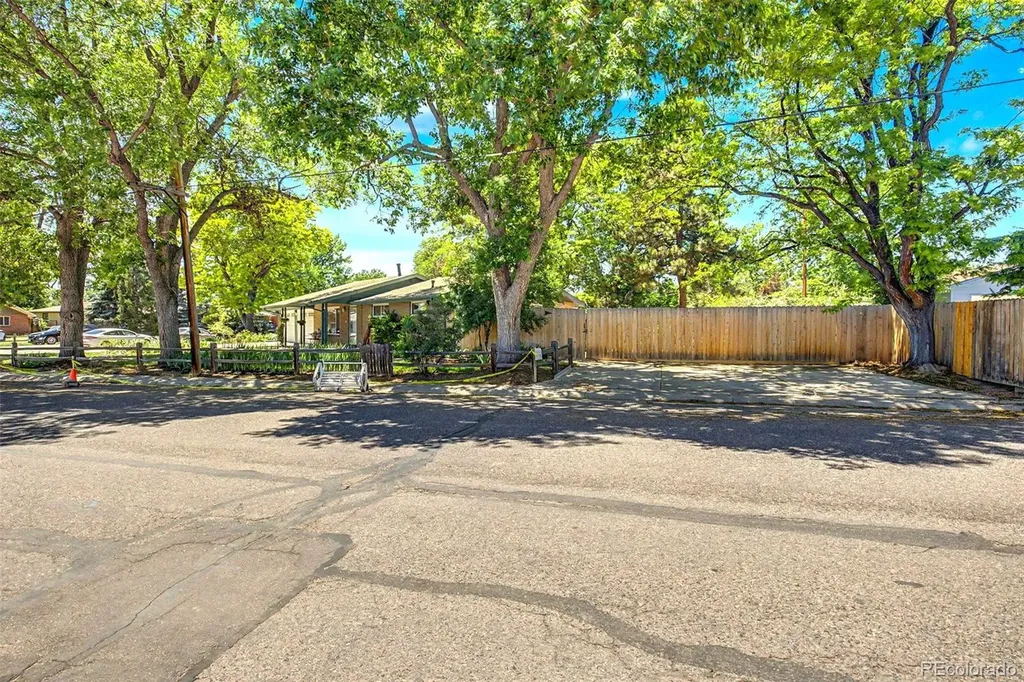 1661 Allison Street Lakewood CO 80214