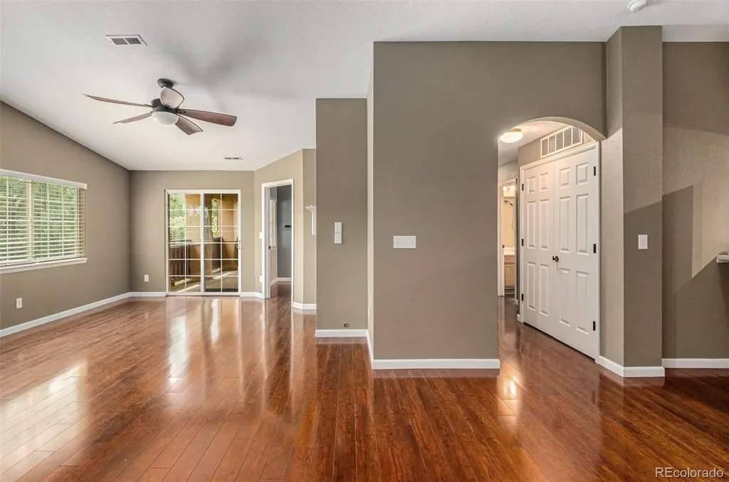 9795 W Freiburg Drive Littleton CO 80127