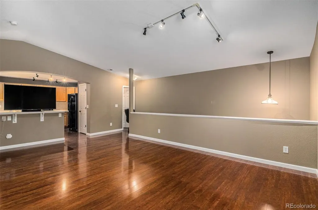 9795 W Freiburg Drive Littleton CO 80127