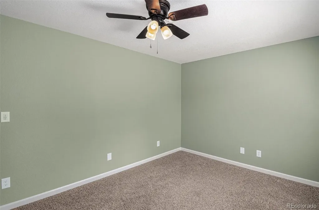 9795 W Freiburg Drive Littleton CO 80127