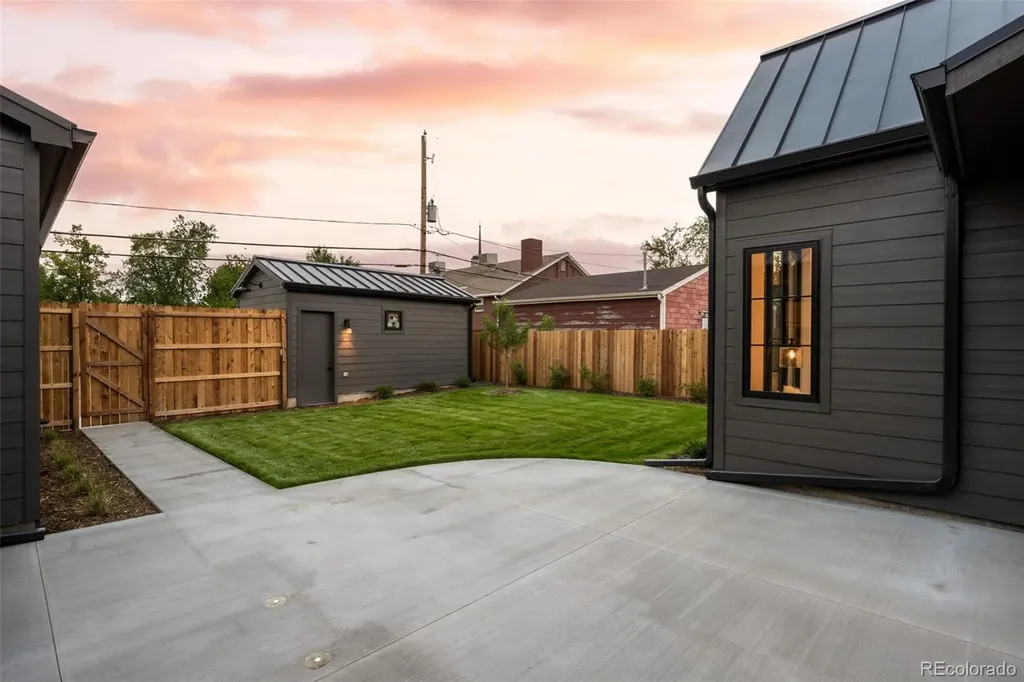 3360 S Dexter Street Denver CO 80222