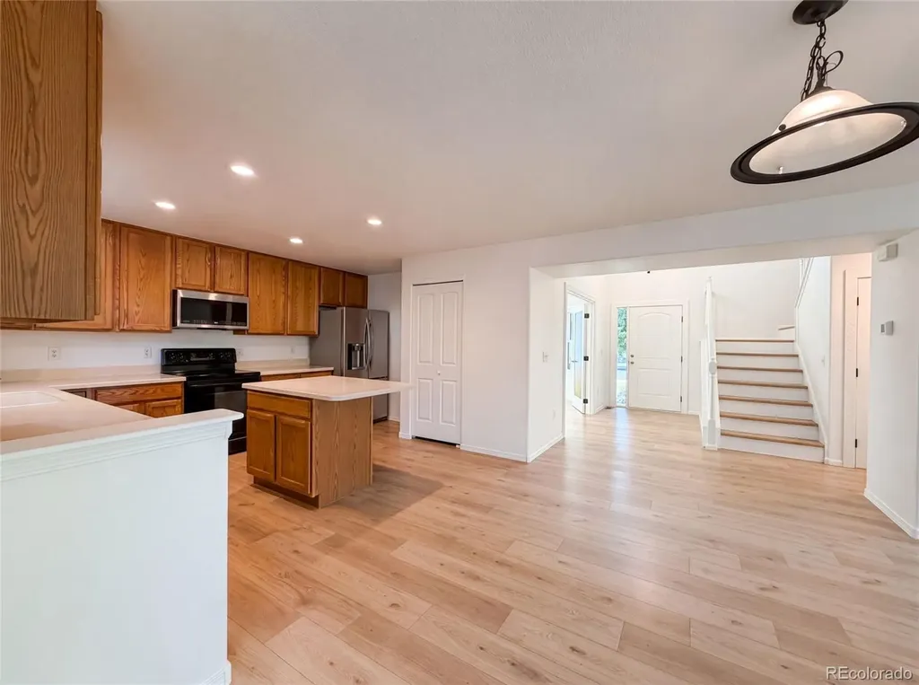 10562 Falcon Street Longmont CO 80504