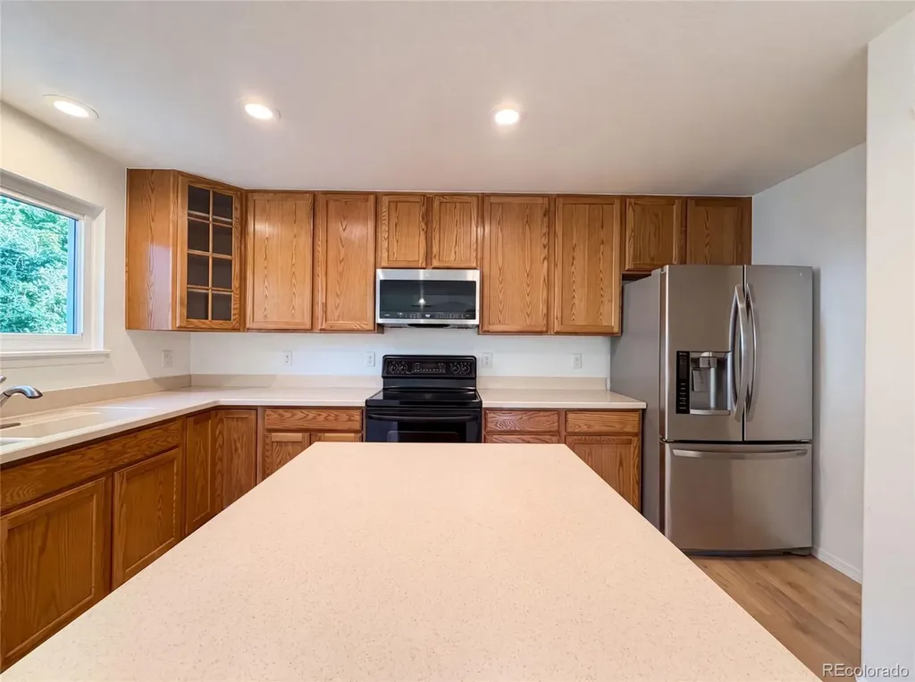 10562 Falcon Street Longmont CO 80504
