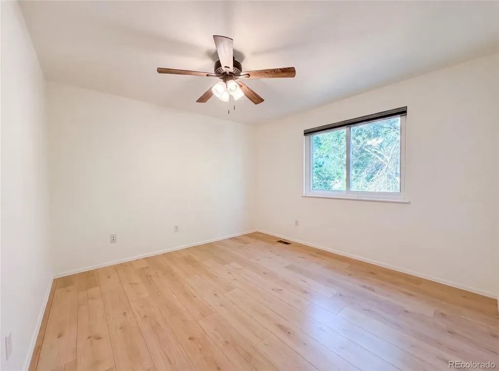 10562 Falcon Street Longmont CO 80504