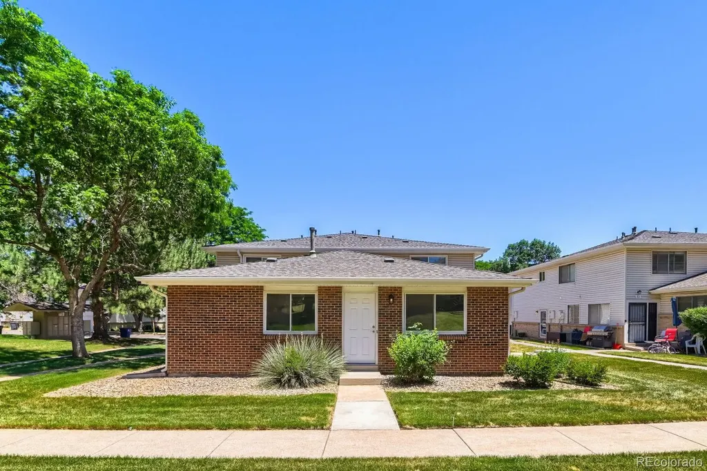 9105 E Lehigh Avenue Denver CO 80237