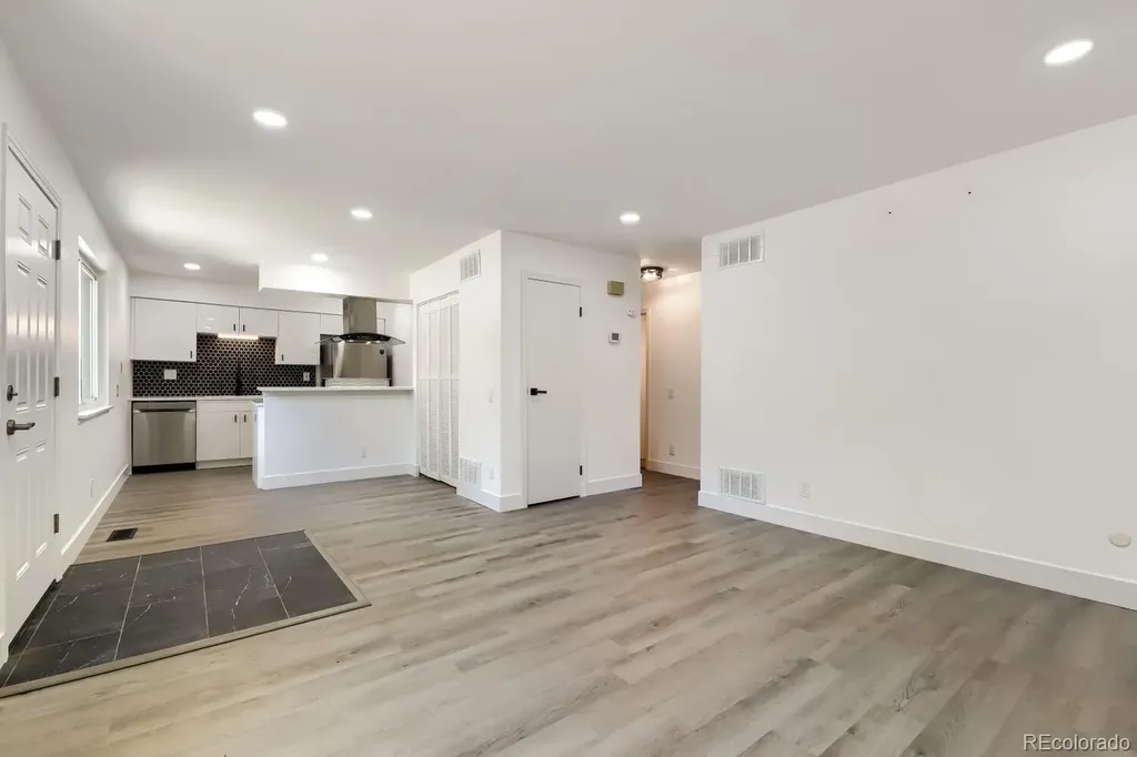 9105 E Lehigh Avenue Denver CO 80237