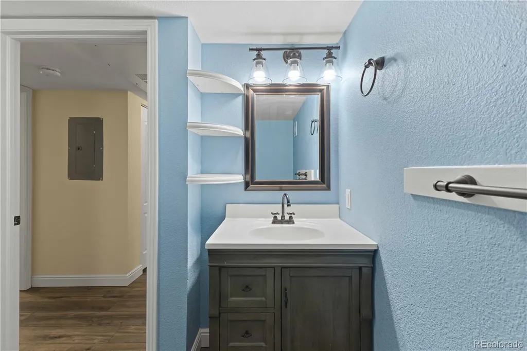 1661 S Cole Street Denver CO 80228