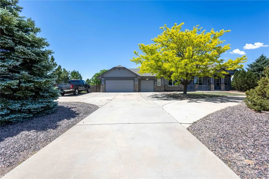 49240 Antelope Drive W Bennett CO 80102