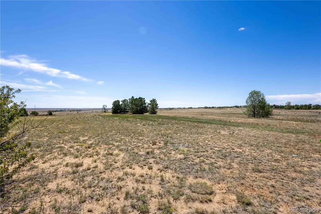 49240 Antelope Drive W Bennett CO 80102
