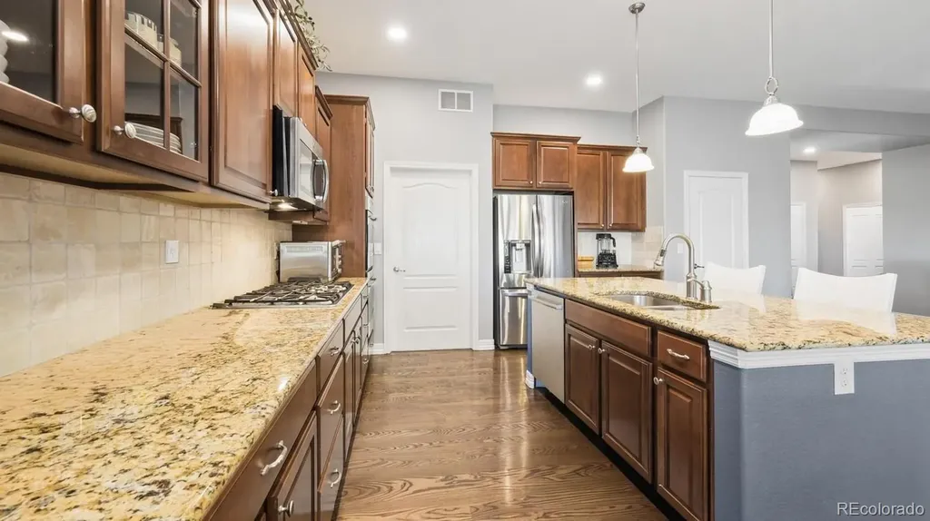 8169 S Blackstone Parkway Aurora CO 80016