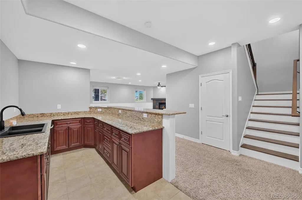 8169 S Blackstone Parkway Aurora CO 80016