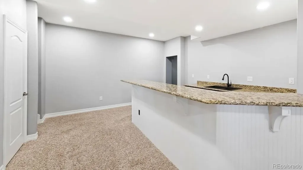 8169 S Blackstone Parkway Aurora CO 80016