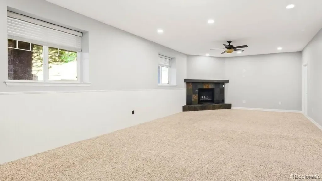 8169 S Blackstone Parkway Aurora CO 80016