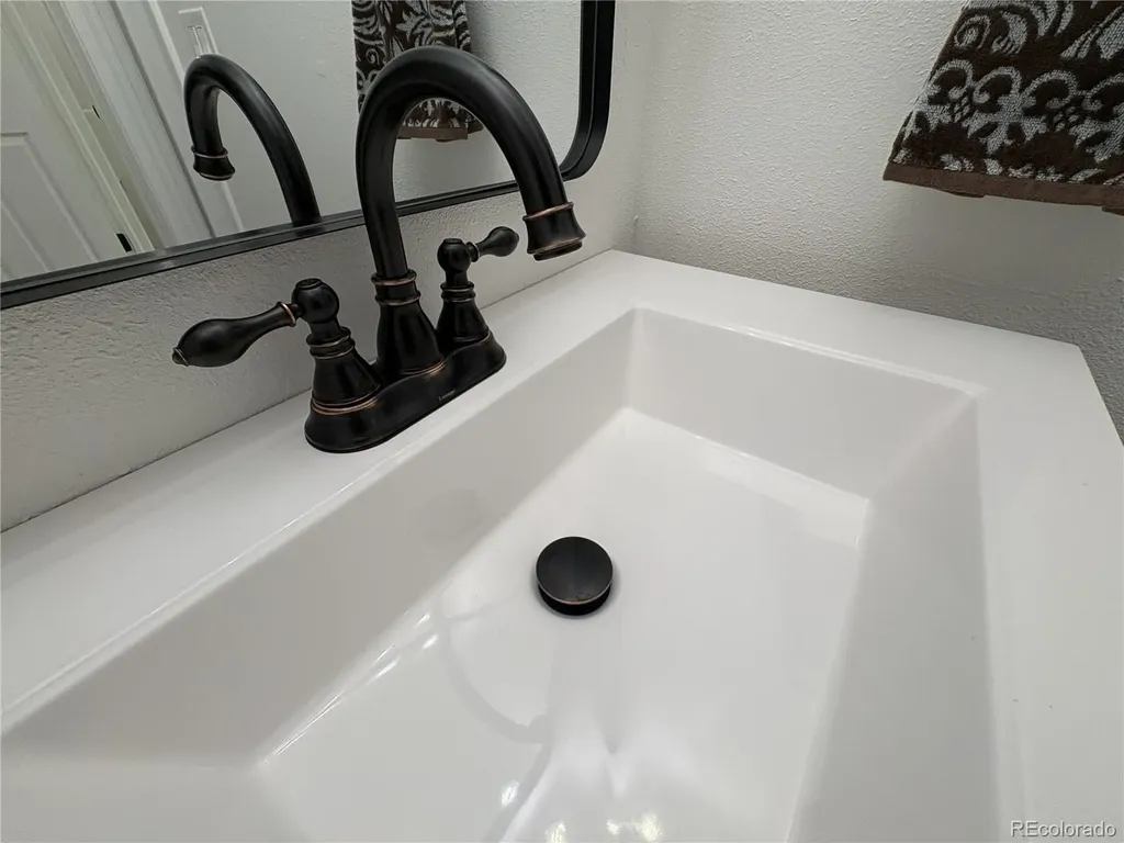 2280 S Jasper Way Aurora CO 80013