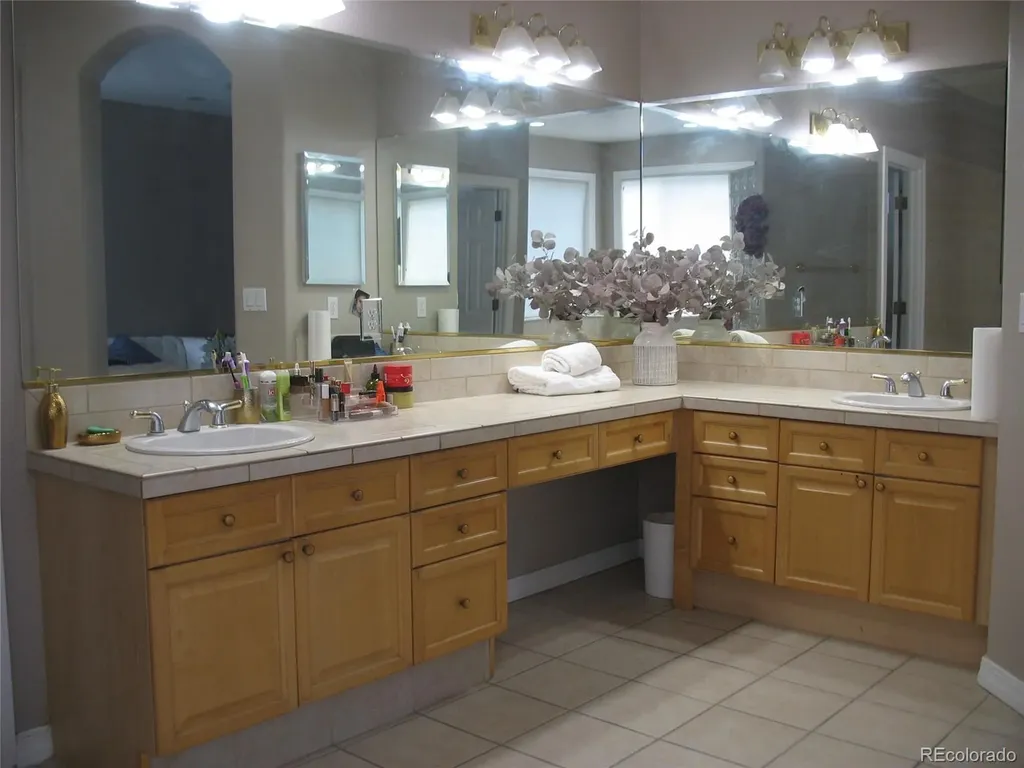 22028 E Ridge Trail Drive Aurora CO 80016
