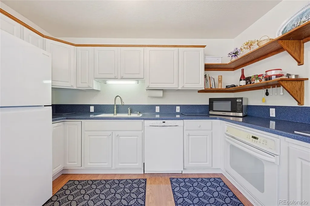 2206 S Iola Street Aurora CO 80014