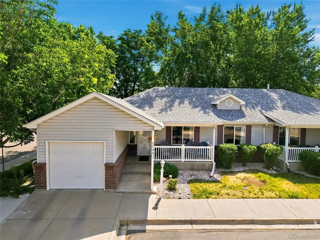 2206 S Iola Street Aurora CO 80014