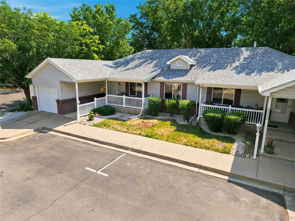 2206 S Iola Street Aurora CO 80014