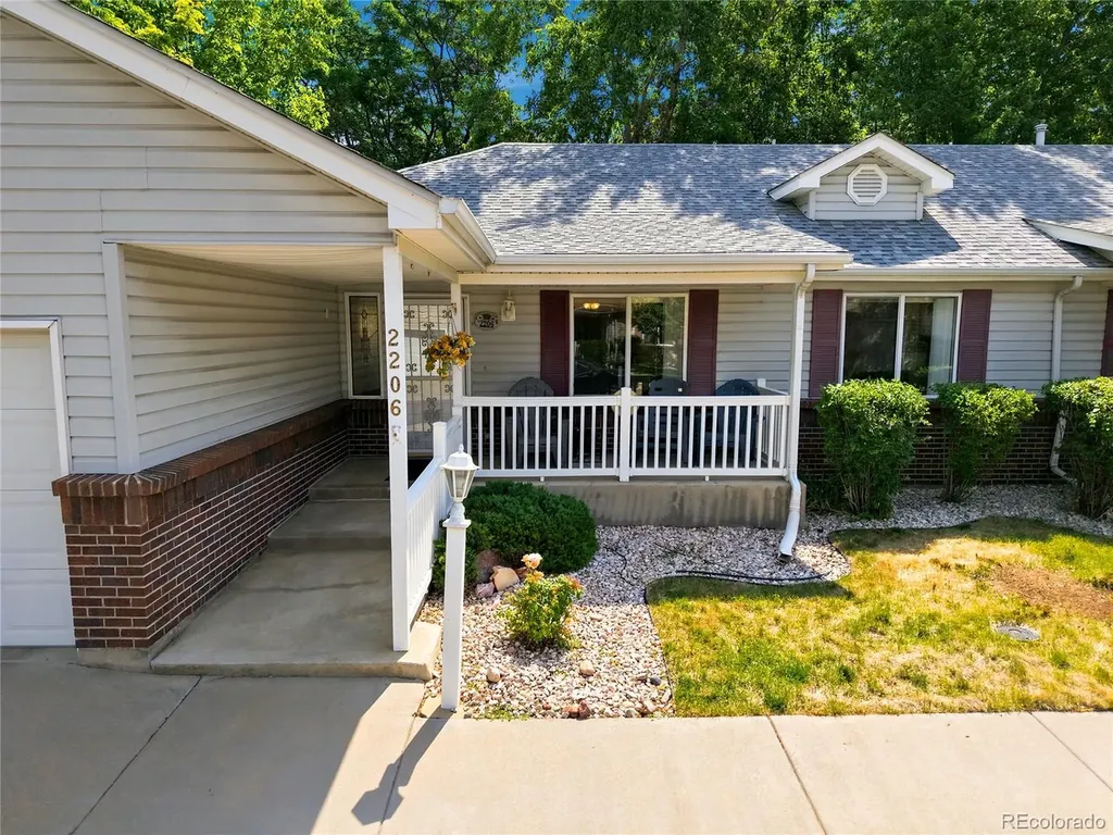 2206 S Iola Street Aurora CO 80014