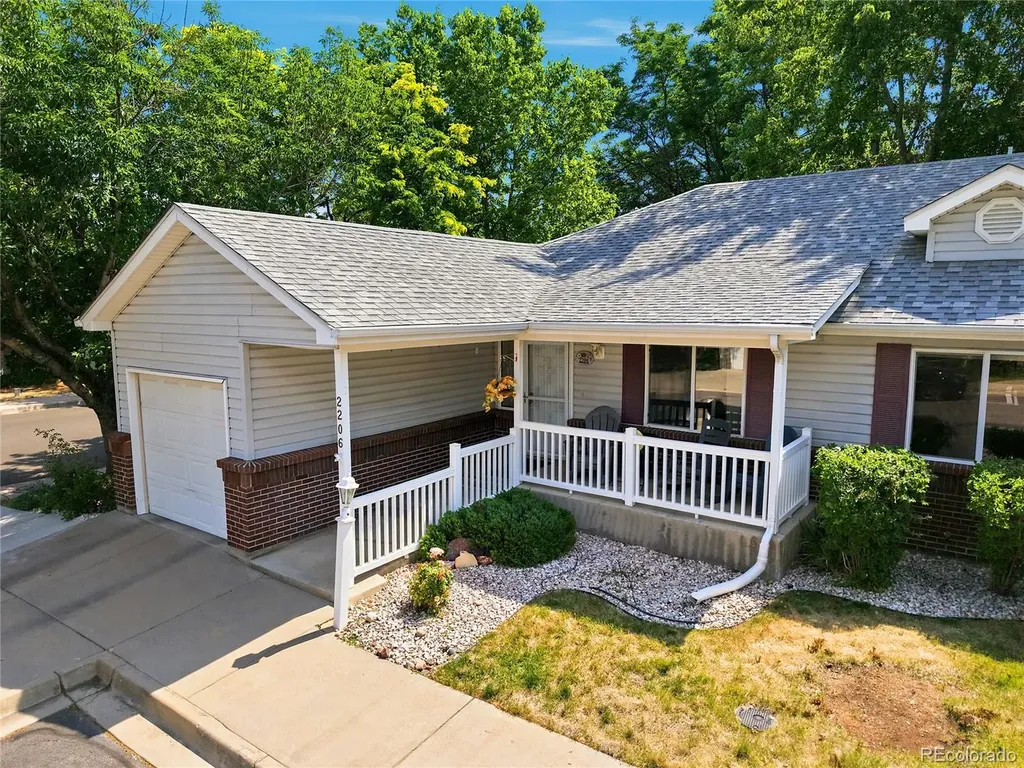 2206 S Iola Street Aurora CO 80014