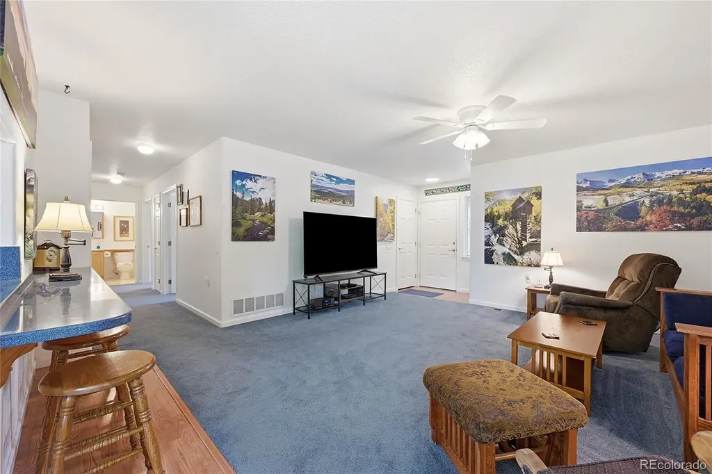 2206 S Iola Street Aurora CO 80014