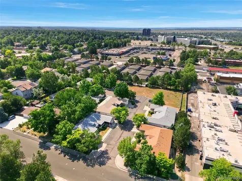 2206 S Iola Street Aurora CO 80014