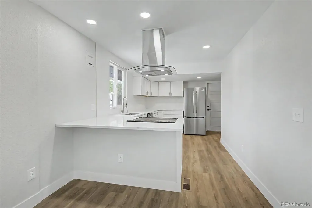 901 S Raleigh Street Denver CO 80219
