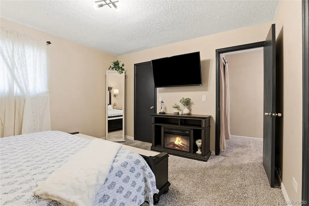 4585 S Lowell Boulevard Denver CO 80236