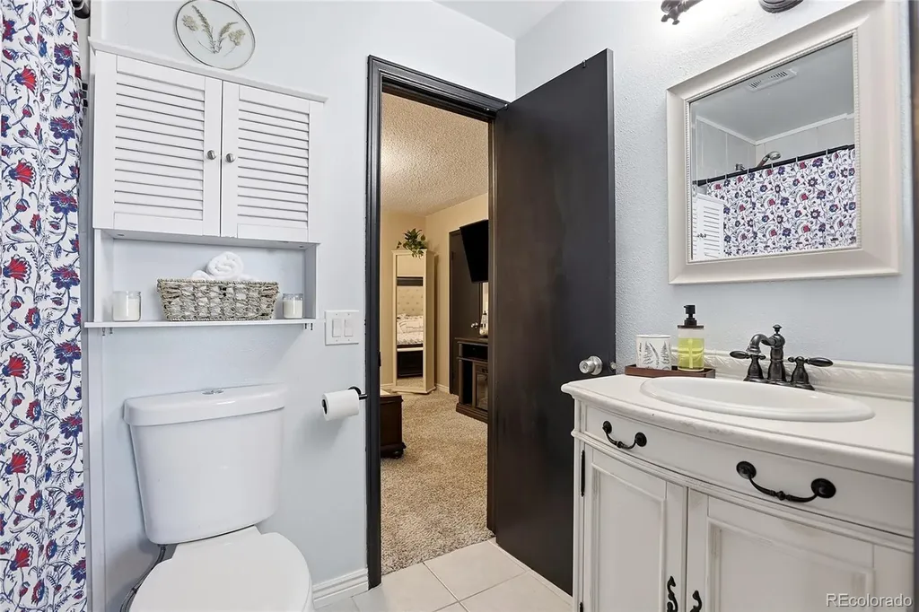 4585 S Lowell Boulevard Denver CO 80236