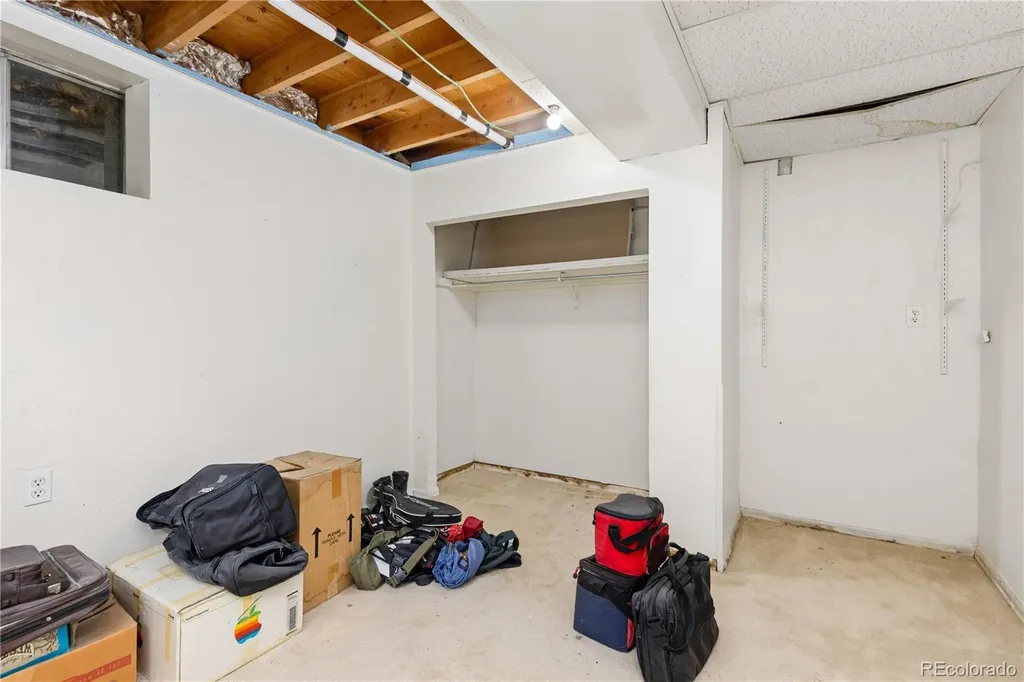 1259 Dearborn Street Aurora CO 80011