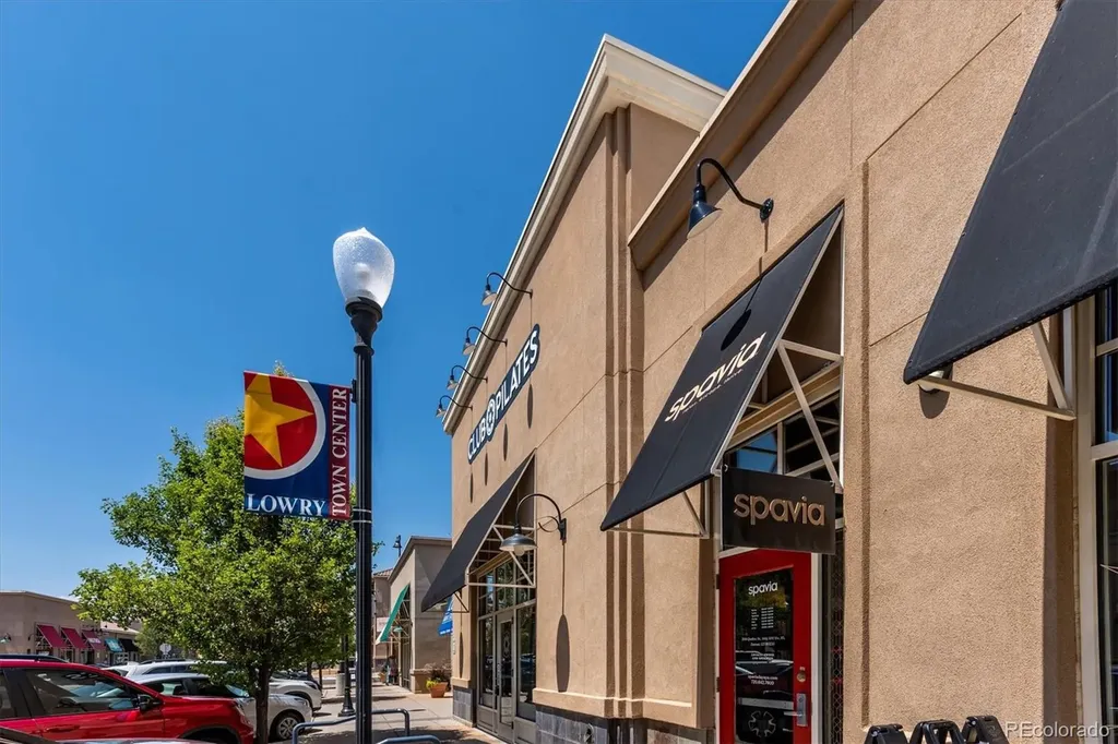 220 Roslyn Street Denver CO 80230