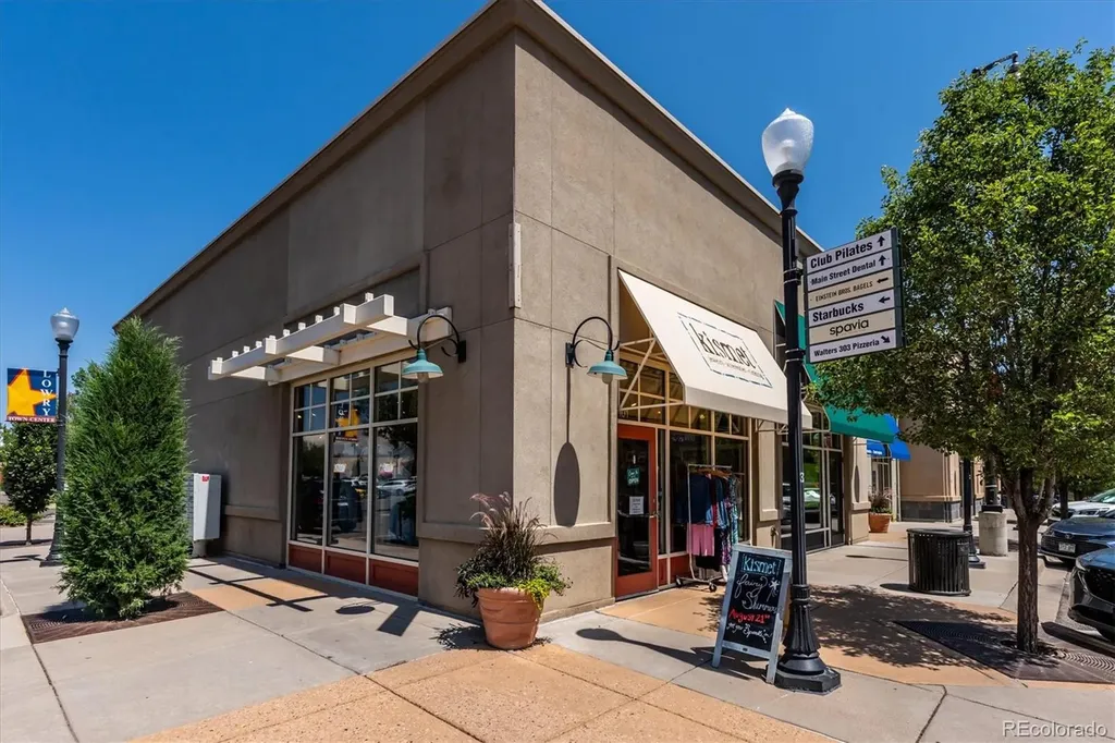 220 Roslyn Street Denver CO 80230