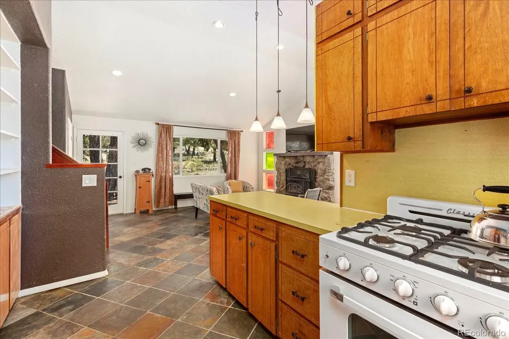 296 Palomino Way Crestone CO 81131