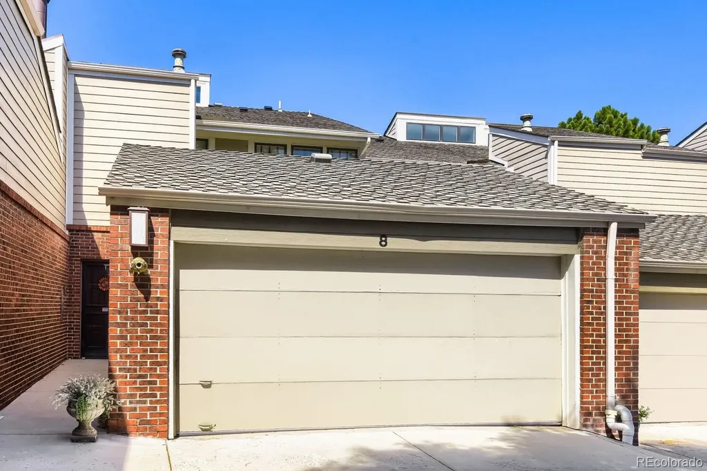 4255 S Olive Street Denver CO 80237