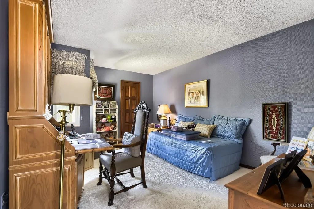 4255 S Olive Street Denver CO 80237