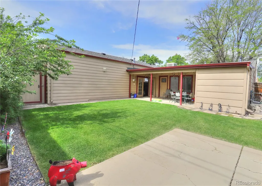 2610 S King Street Denver CO 80219