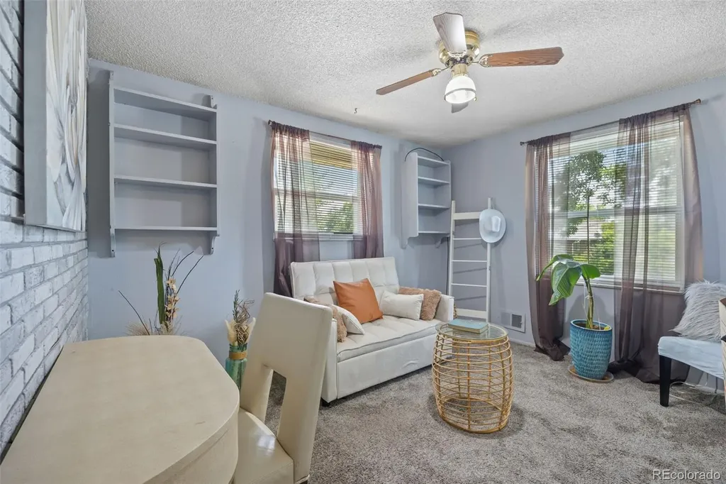 4725 Topeka Court Denver CO 80239
