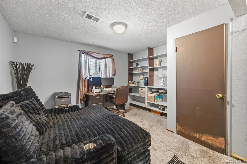4725 Topeka Court Denver CO 80239
