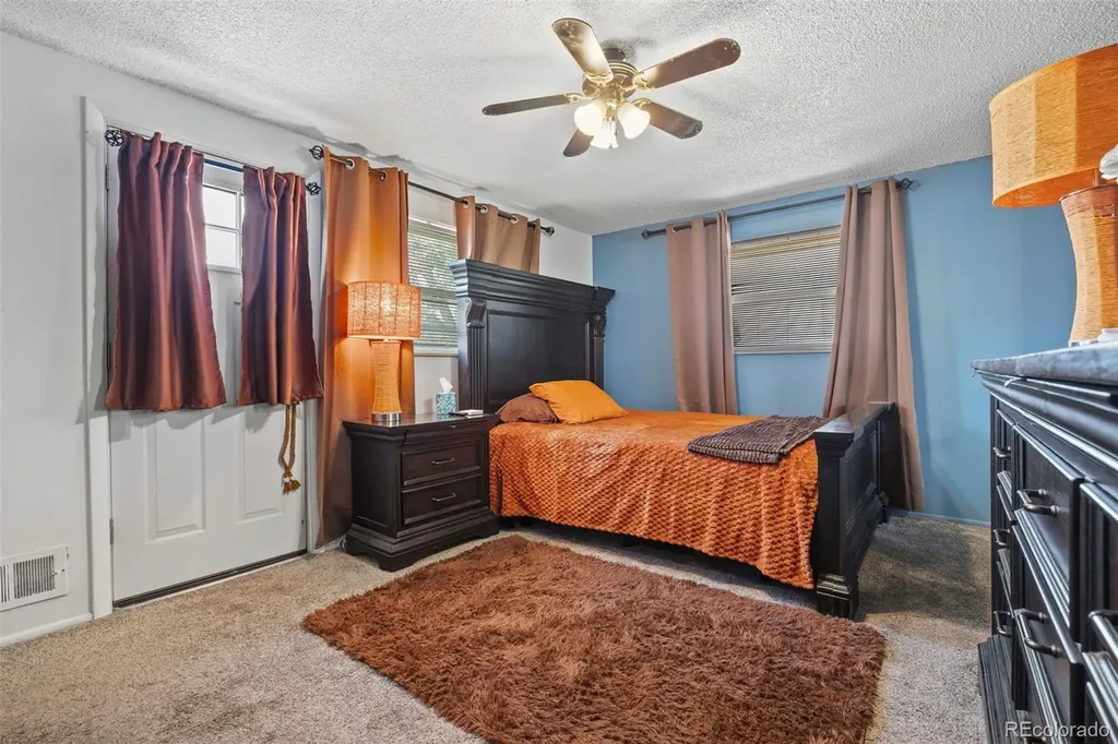 4725 Topeka Court Denver CO 80239
