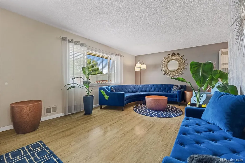 4725 Topeka Court Denver CO 80239