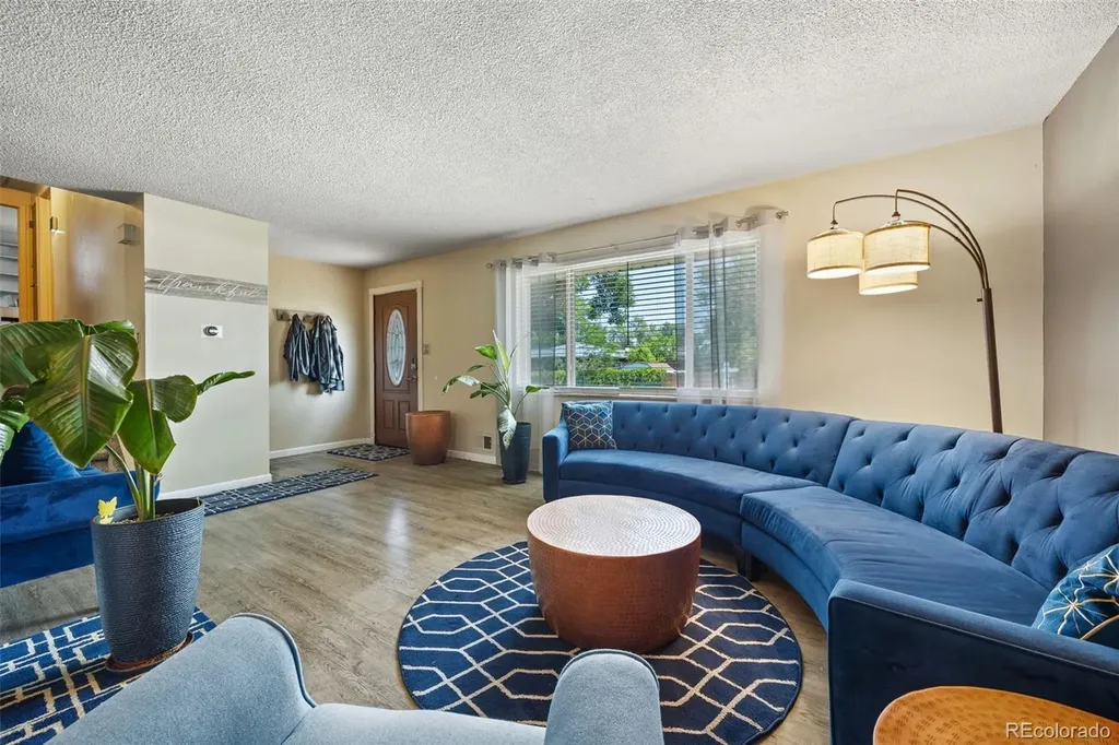 4725 Topeka Court Denver CO 80239