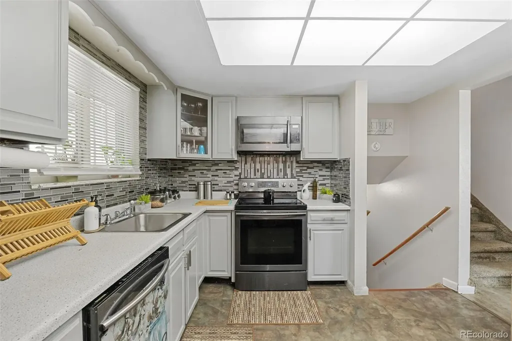 4725 Topeka Court Denver CO 80239
