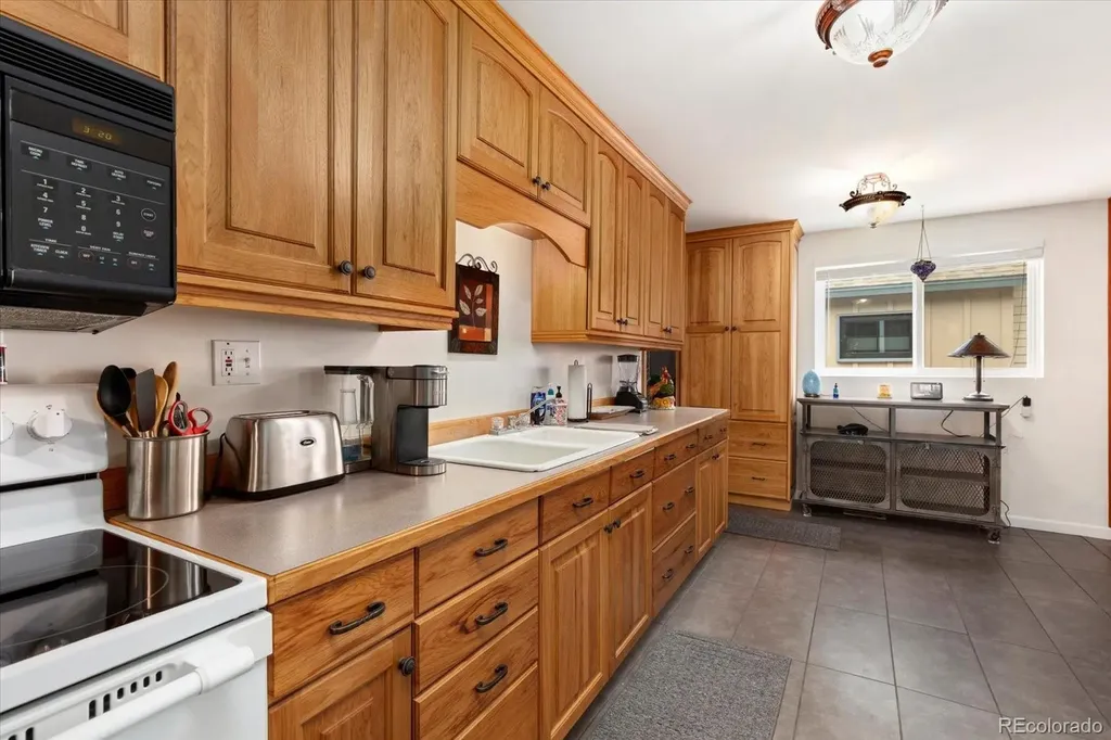 406 G Street Salida CO 81201