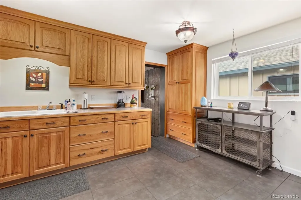 406 G Street Salida CO 81201
