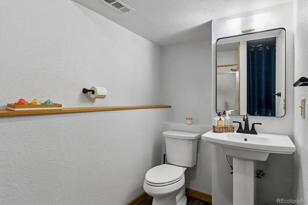 3825 Wesley Court Colorado Springs CO 80917