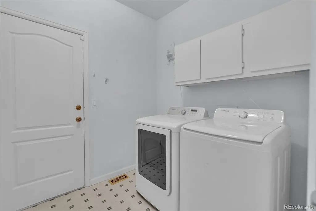 21027 Hawthorne Lane Parker CO 80138