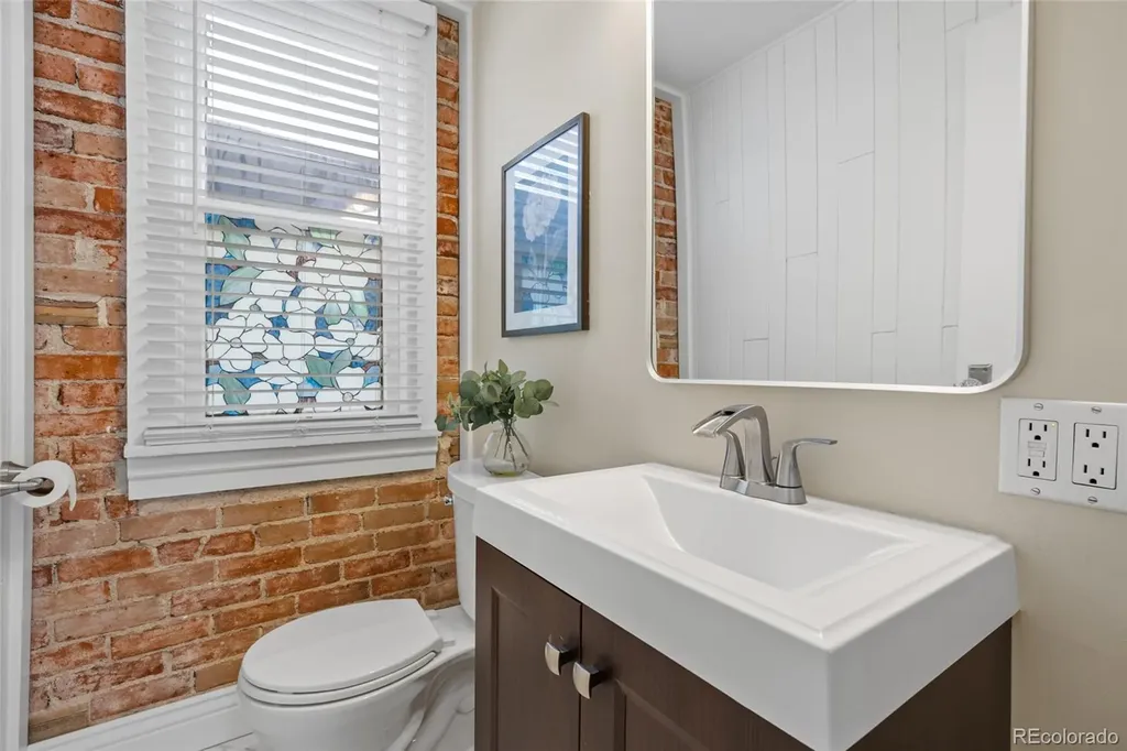 1054 S Pearl Street Denver CO 80209