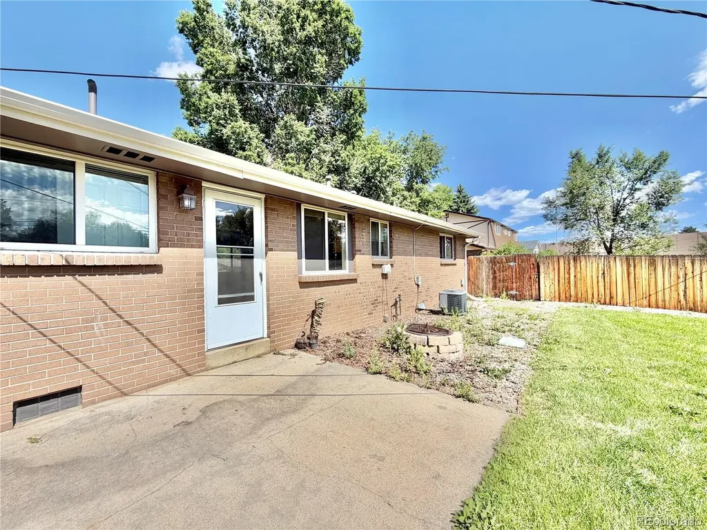 4700 Holland Street Wheat Ridge CO 80033