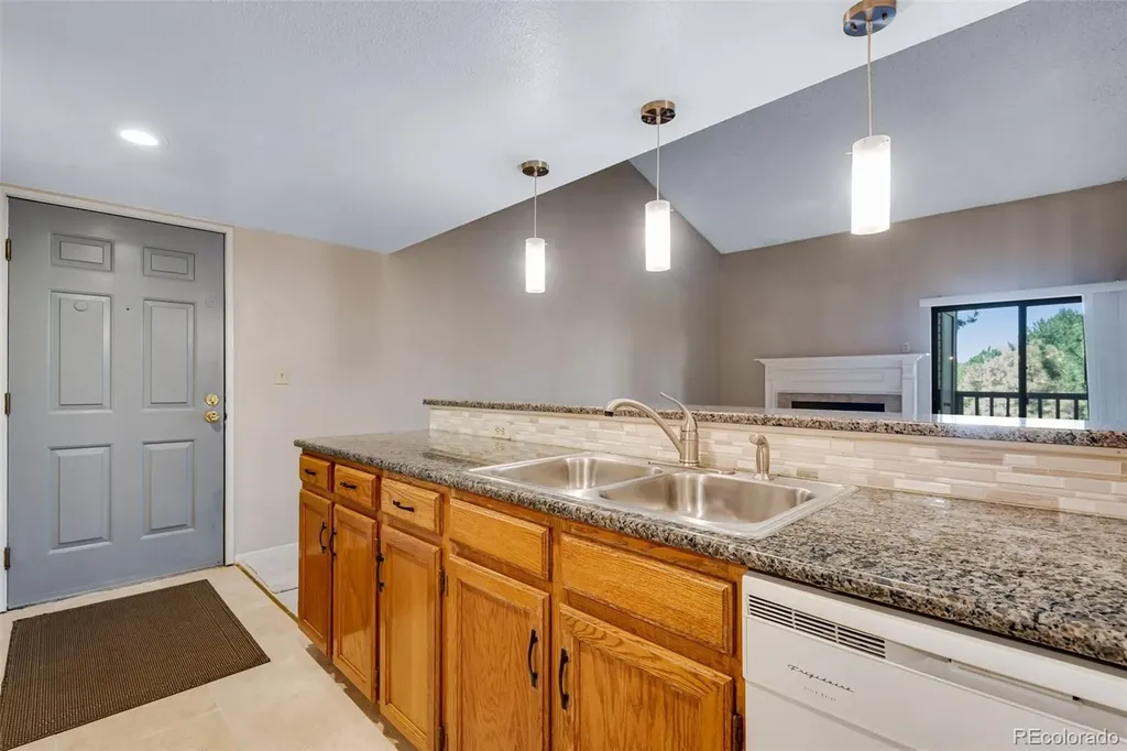 9690 Brentwood Way Broomfield CO 80021