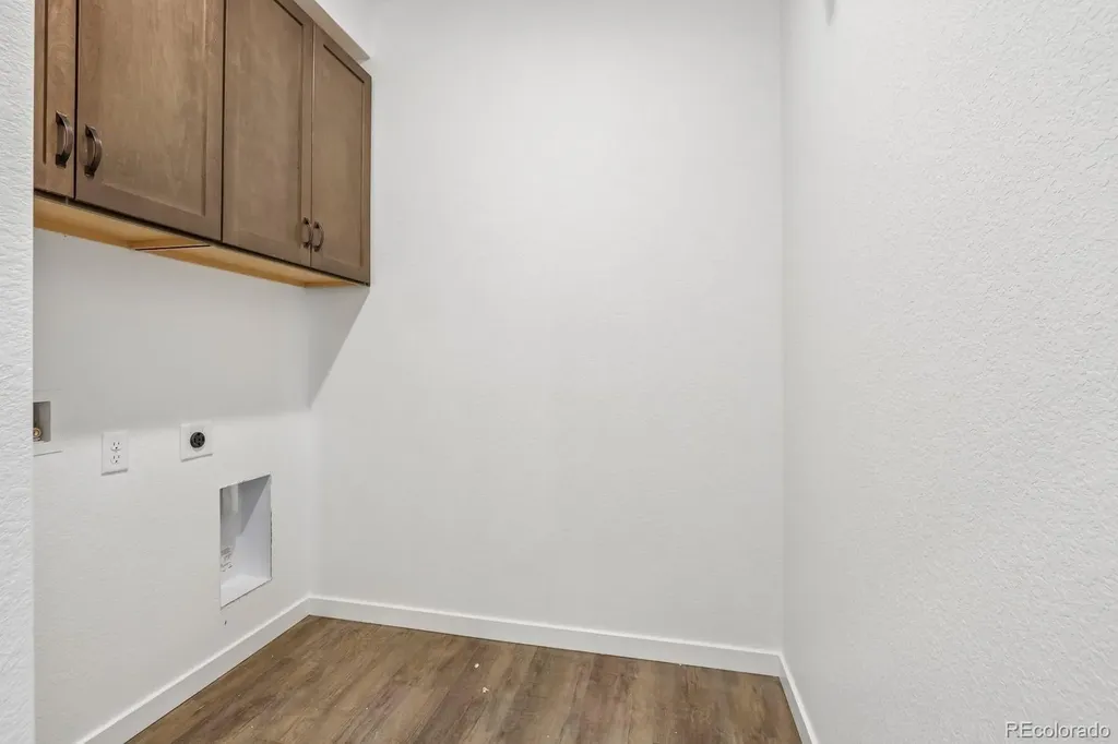 5556 Portrush Loop Elizabeth CO 80107